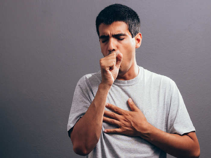 cough comes into night: coughing at night can be a symptoms of this disease  know the treatment at home - रात में आती है खांसी तो हो जाएं सावधान, इस  बीमारी के